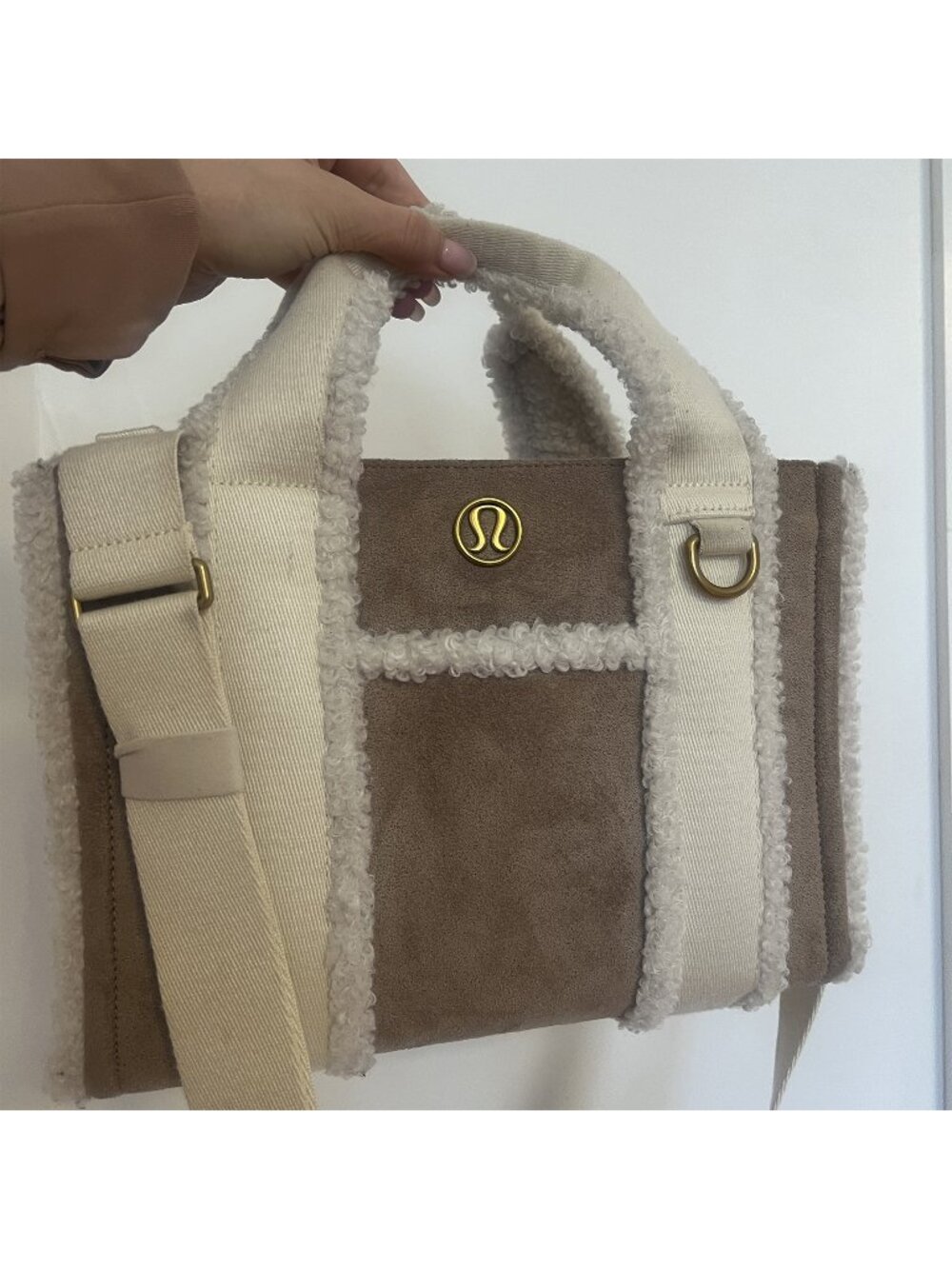 Lululemon Boxy Mini Tote Bag 4.5L Faux Shearling Trims